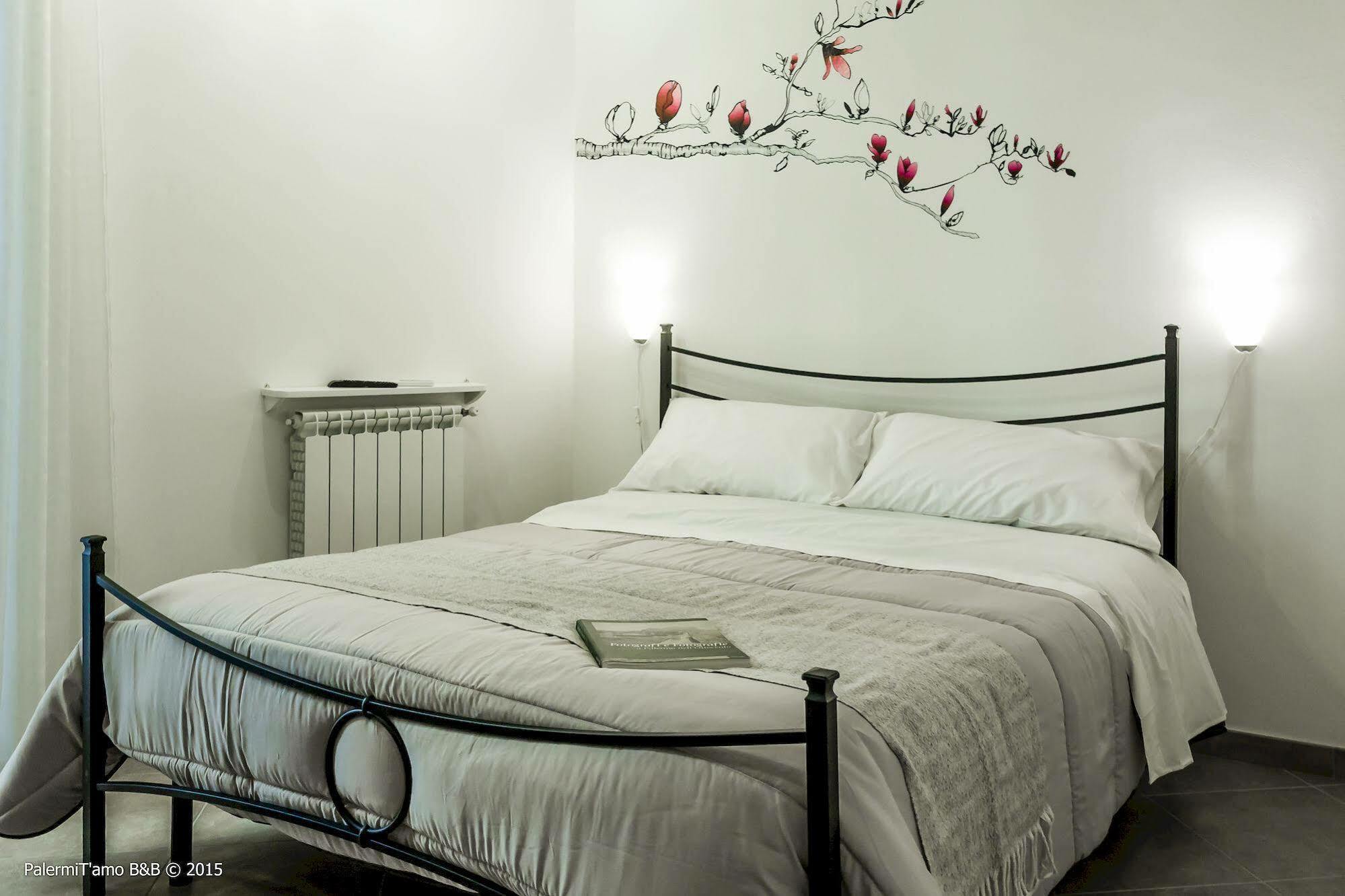 Palermit'Amo Bed and Breakfast Palermo Exteriör bild